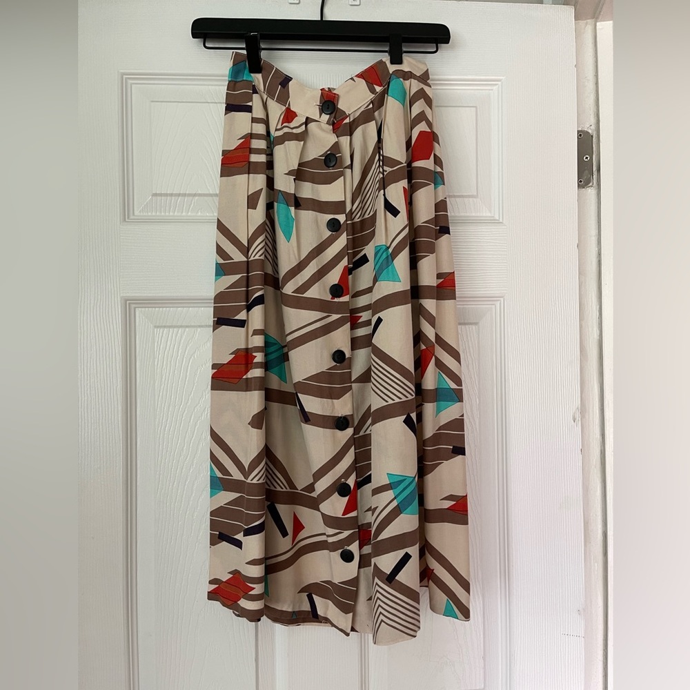*Vintage* geometric midi skirt with front buttons